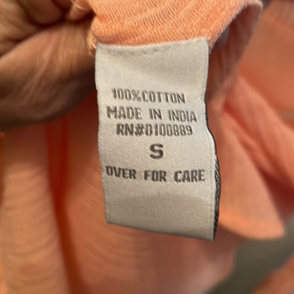 NWOT Peach colored blouse size small - Picture 4 of 5